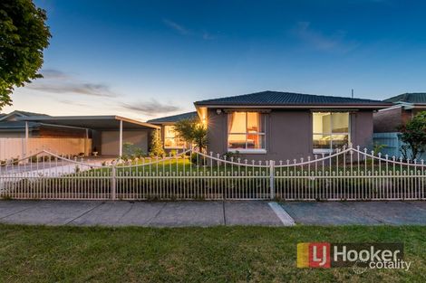 Property photo of 136 Hinrichsen Drive Hallam VIC 3803