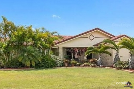 3 Jade Ct, Urangan, QLD 4655