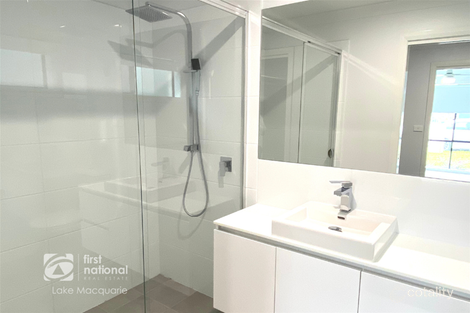 10 Butterworth St, Cameron Park, NSW 2285