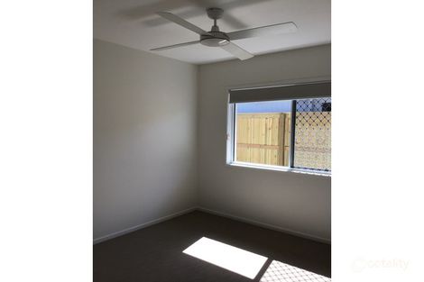 Property photo of 33 Olivia Crescent Nirimba QLD 4551