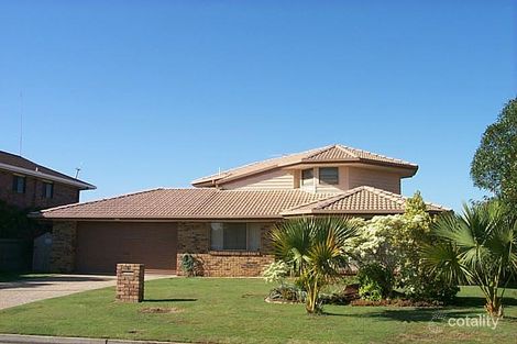 4 Southern Cross Dr, Newport, QLD 4020