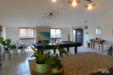 22 Hospital Tce, Nanango, QLD 4615