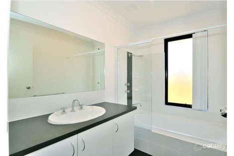 Property photo of 4 Holywell Street Middle Swan WA 6056