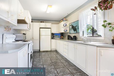 Property photo of 24 Lake Entrance Road Warilla NSW 2528