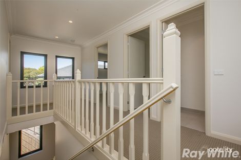 Property photo of 2/32 Outlook Drive Doncaster VIC 3108