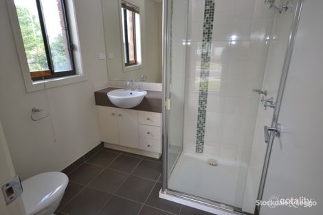 Property photo of 96 Hatchlands Drive Deer Park VIC 3023