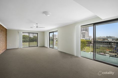 2/6 Brightlands Ct, Mermaid Waters, QLD 4218