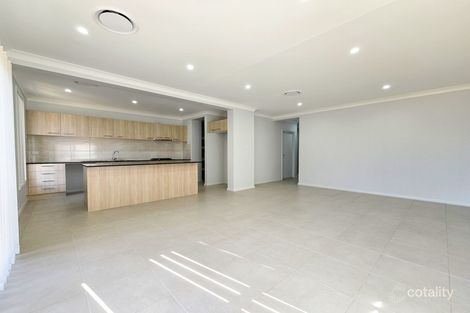 Property photo of 16 Aroona Avenue Austral NSW 2179