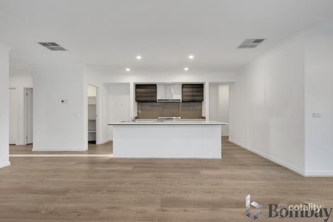 Property photo of 14 Canonbury Avenue Wollert VIC 3750