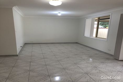 Property photo of 37 Swan Circuit Green Valley NSW 2168