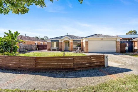 Property photo of 13 Middleham Close Cranbourne West VIC 3977