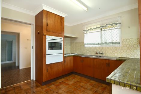 Property photo of 17 Debra Street Centenary Heights QLD 4350