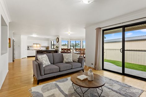 Property photo of 9 Claret Ash Close Aberglasslyn NSW 2320