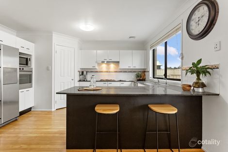 Property photo of 9 Claret Ash Close Aberglasslyn NSW 2320