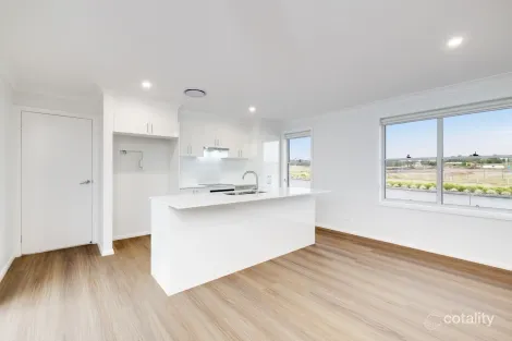 Property photo of 132 Springfield Drive Lochinvar NSW 2321