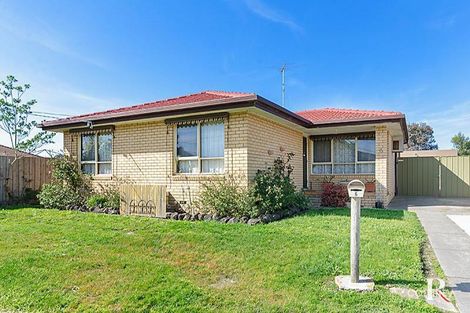 6 East End Cres, St Albans Park, VIC 3219