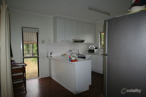 Property photo of 12 Lewis Place Emerald QLD 4720