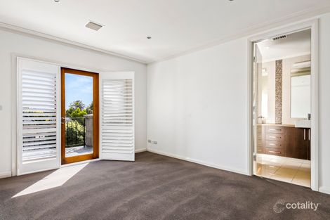 Property photo of 2 Weir Street Kew VIC 3101