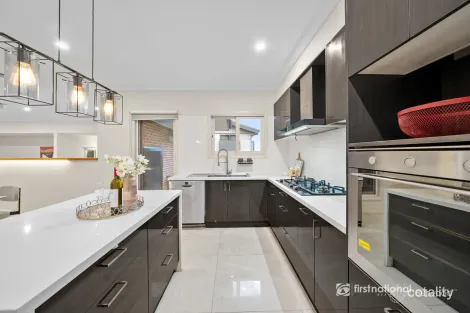 Property photo of 2/56 Albert Street Mount Waverley VIC 3149