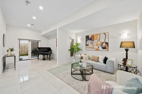 Property photo of 2/56 Albert Street Mount Waverley VIC 3149