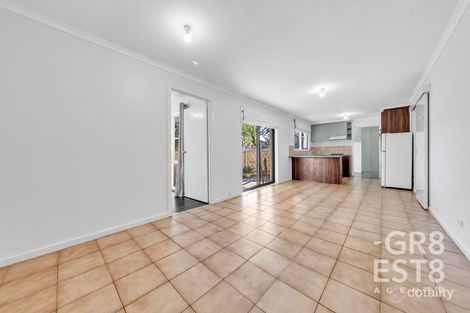 Property photo of 1/1 Daniher Close Berwick VIC 3806
