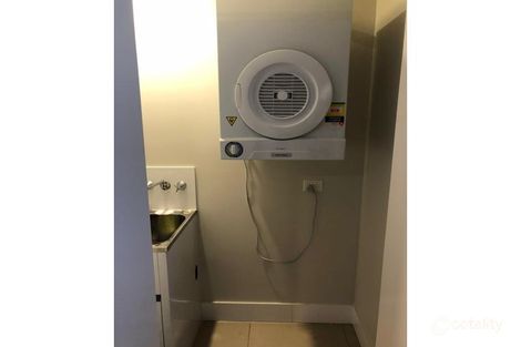 Property photo of 20002/37D Harbour Road Hamilton QLD 4007