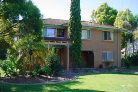 4 Linda St, Flinders View, QLD 4305