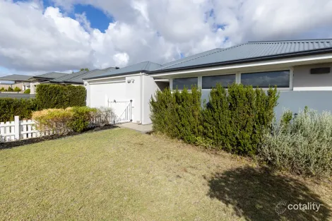 Property photo of 9 Tranquility Crescent Aveley WA 6069