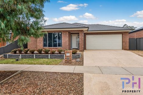 Property photo of 8 Wallaroo Avenue Strathfieldsaye VIC 3551