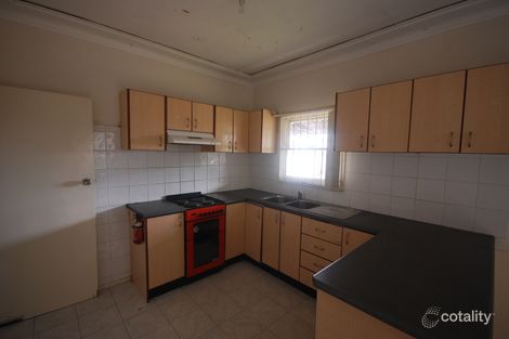 41 St Johns Rd, Canley Heights, NSW 2166