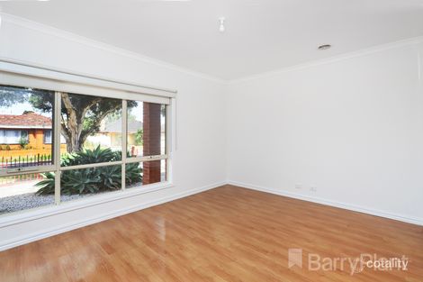 Property photo of 28 Buckley Avenue Sunshine North VIC 3020