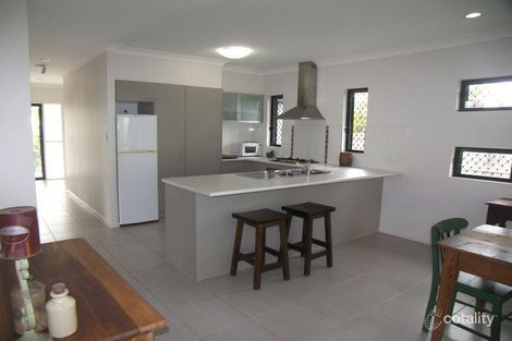 Property photo of 17 Flagstone Terrace Smithfield QLD 4878