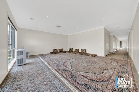 Property photo of 20 Starlight Rise Cranbourne East VIC 3977