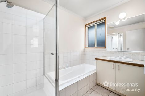 Property photo of 4 Ferry Close Wyndham Vale VIC 3024