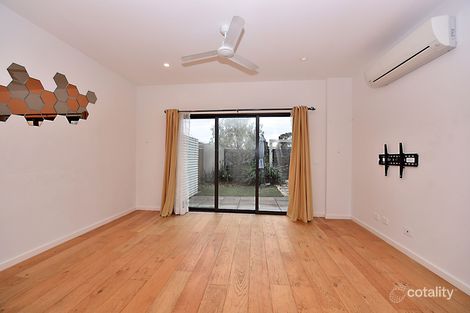 Property photo of 11 Hardy Loop Keysborough VIC 3173