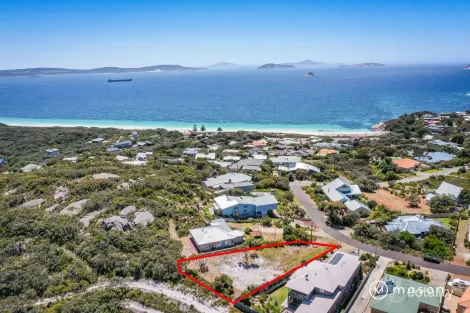 Property photo of 8 Rossiter Road Goode Beach WA 6330