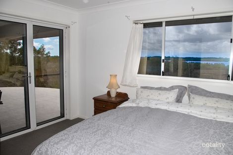 Property photo of 2 Sanctuary Close Tea Gardens NSW 2324