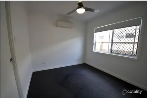 Property photo of 2/14 Waheed Street Marsden QLD 4132