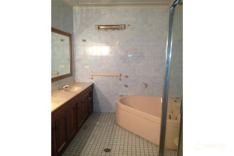 Property photo of 15 Endeavour Road Georges Hall NSW 2198