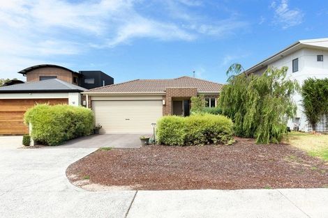 Property photo of 12 Ruby Cove Mornington VIC 3931