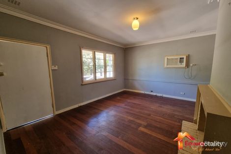 Property photo of 8 Kenton Way Calista WA 6167