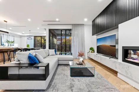 Property photo of 52 Haughton Road Oakleigh VIC 3166