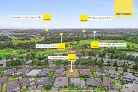 Property photo of 11 Stonecutters Drive Colebee NSW 2761