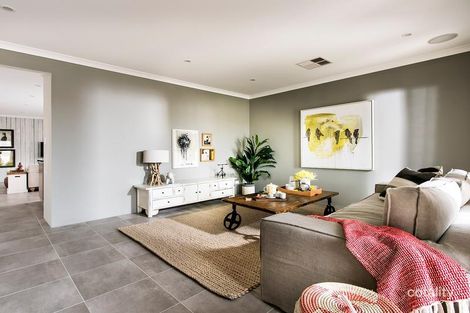 Property photo of 152 Groundlark Road Australind WA 6233