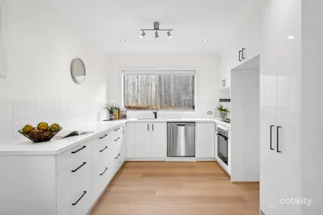 Property photo of 2/2 Marcus Street Highton VIC 3216