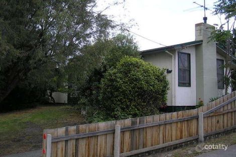 4 Eastern Ave, Newborough, VIC 3825