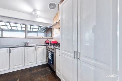 Property photo of 20 Henty Court Croydon VIC 3136
