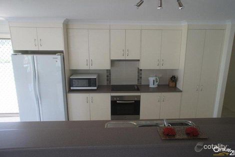 Property photo of 11 Freeman Court Gracemere QLD 4702