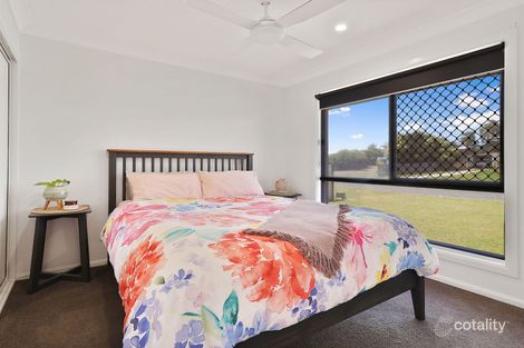 Property photo of 52 Thomas Street Emu Park QLD 4710