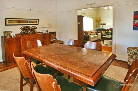 Property photo of 8 Tara Grove Carnegie VIC 3163